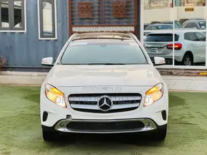 Mercedes-Benz GLA 250 2017 White