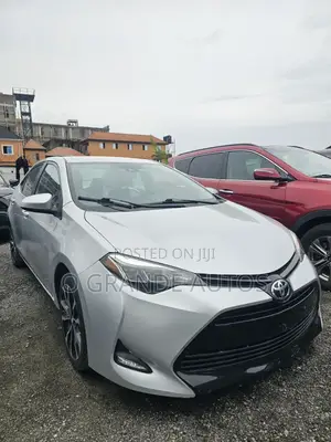 Toyota Corolla LE ECO 4dr Sedan (1.8L 4cyl CVT) 2017 Silver