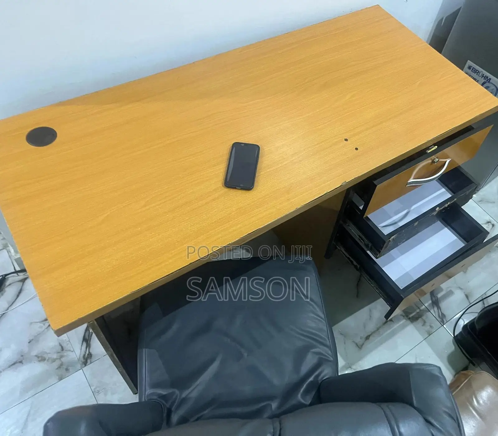 Office Chair and Table