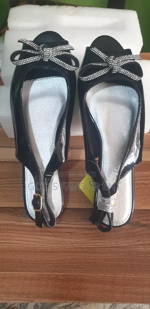 Black Flat Shoes