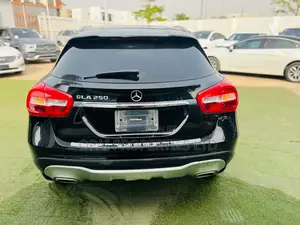 Mercedes-Benz GLA 250 2019 Black