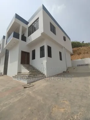 5bdrm Duplex in Guzape Main for sale