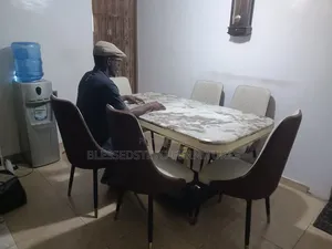 Comfort Dining Table With 6 Chair