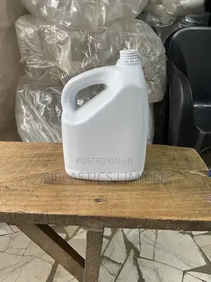 4ltr Delux Plastics Container