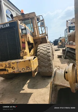 Clean 966f Wheeloader Cat
