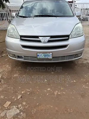 Toyota Sienna XLE Limited 2005 Silver