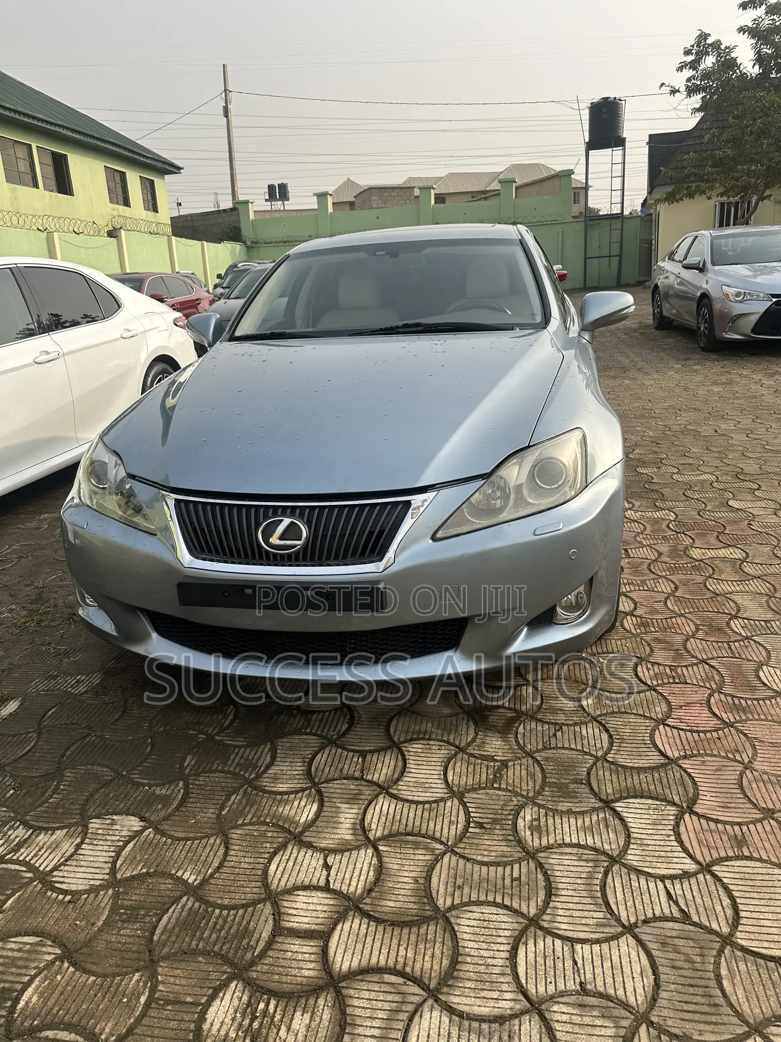 Lexus IS 250 2010 Blue