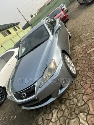 Lexus IS 250 2010 Blue