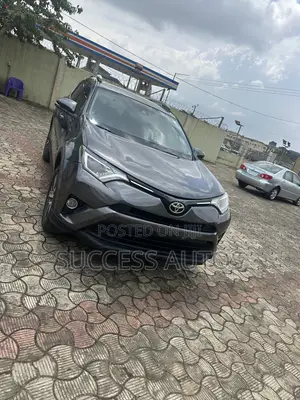 Toyota RAV4 LE 4dr SUV AWD (2.5L 4cyl 6A) 2015 Gray