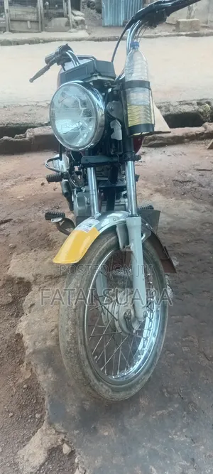 Bajaj Boxer 2013 Red