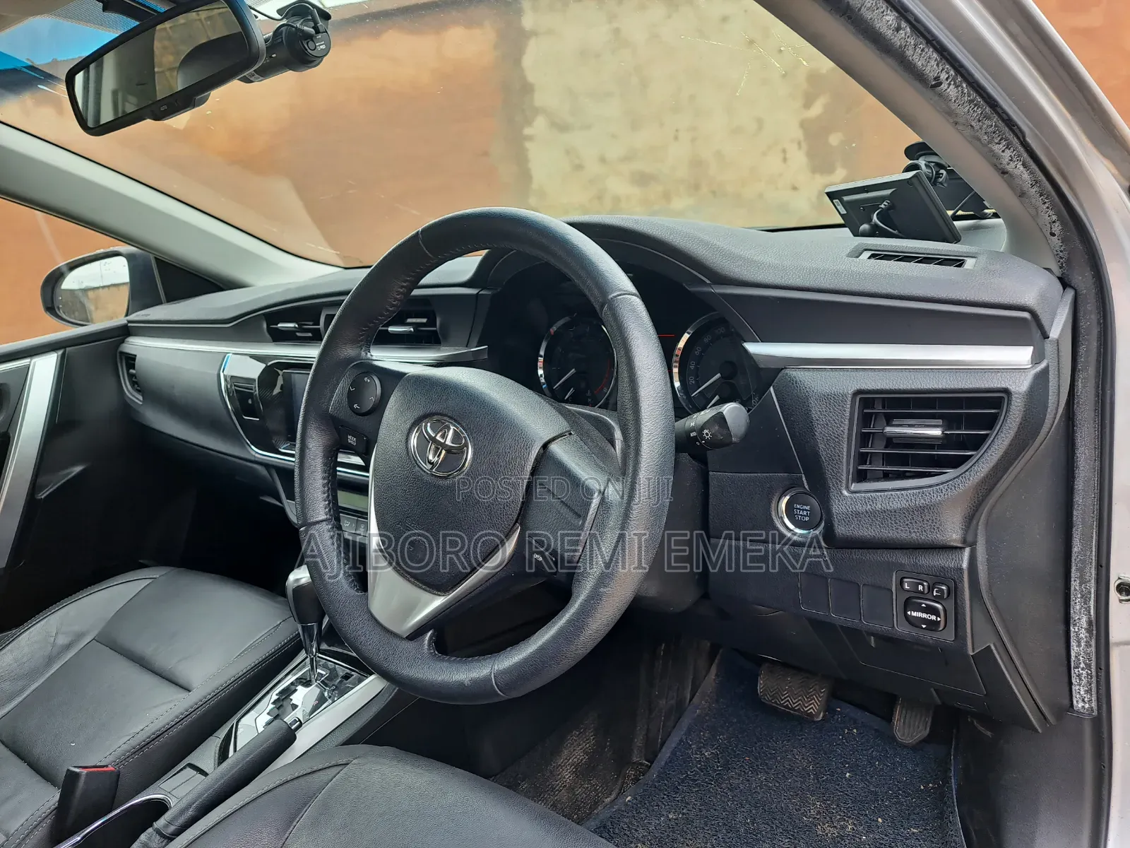 Toyota Corolla Altis 2015 Silver