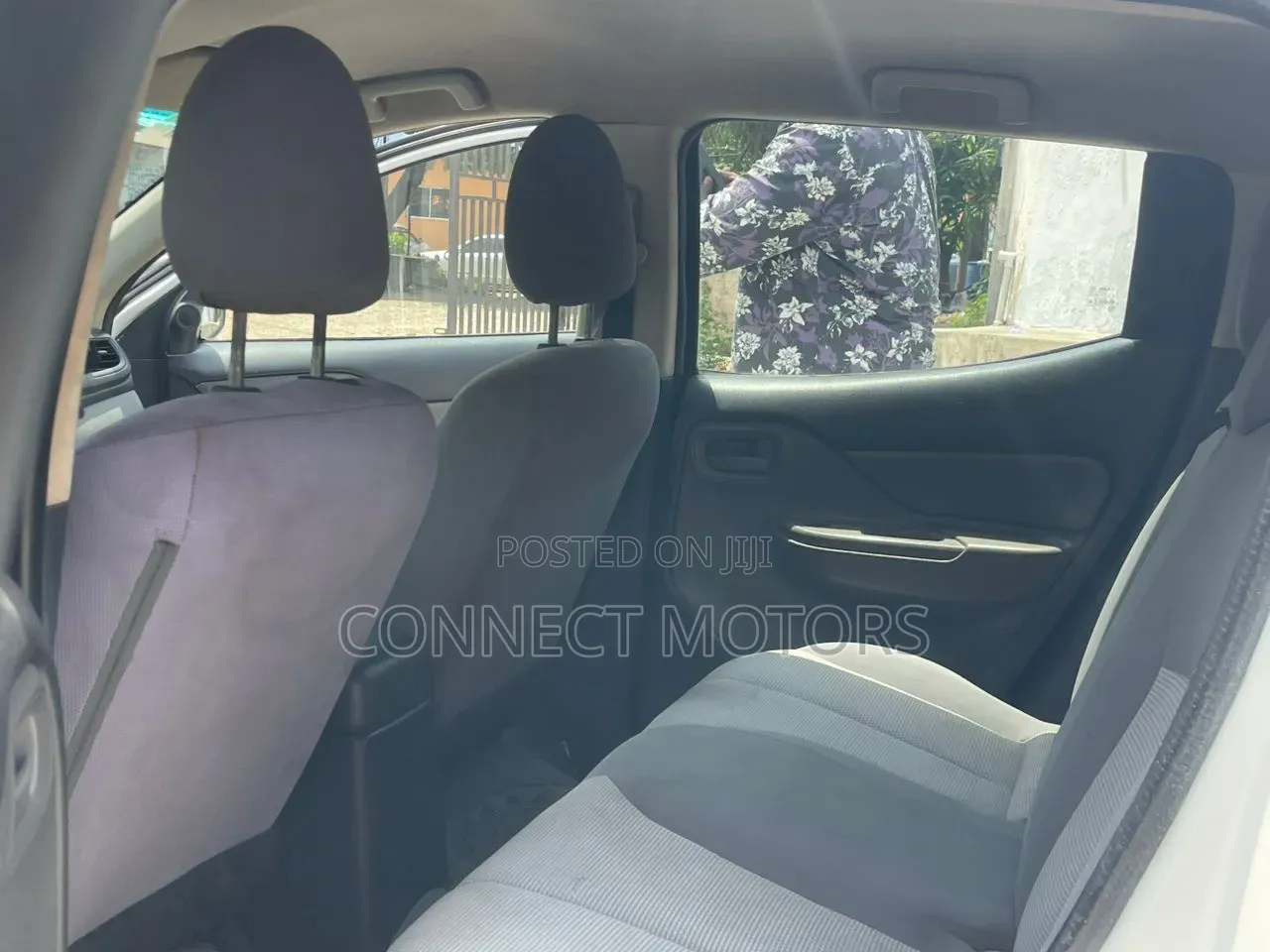 Mitsubishi L200 2016 White