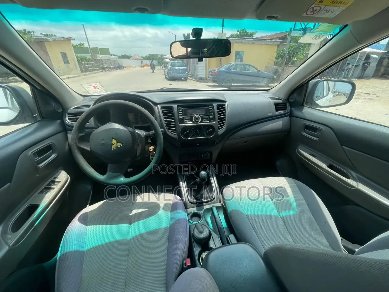 Mitsubishi L200 2016 White