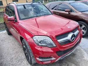 Mercedes-Benz GLK-Class 2014 Red