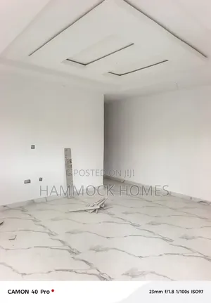 2bdrm Block of Flats in Okebadan Estate, Akobo for rent