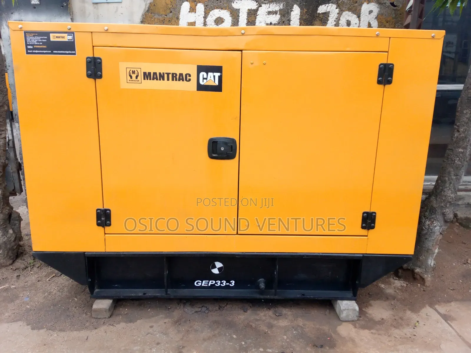 Soundproof 33-3 Kva Generator Mantrac