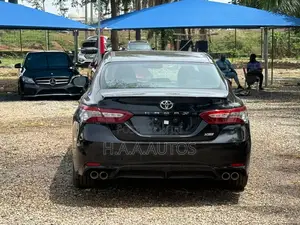 Toyota Camry XSE FWD (2.5L 4cyl 8AM) 2018 Black
