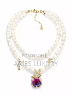 Queen Bee Luxe Necklace