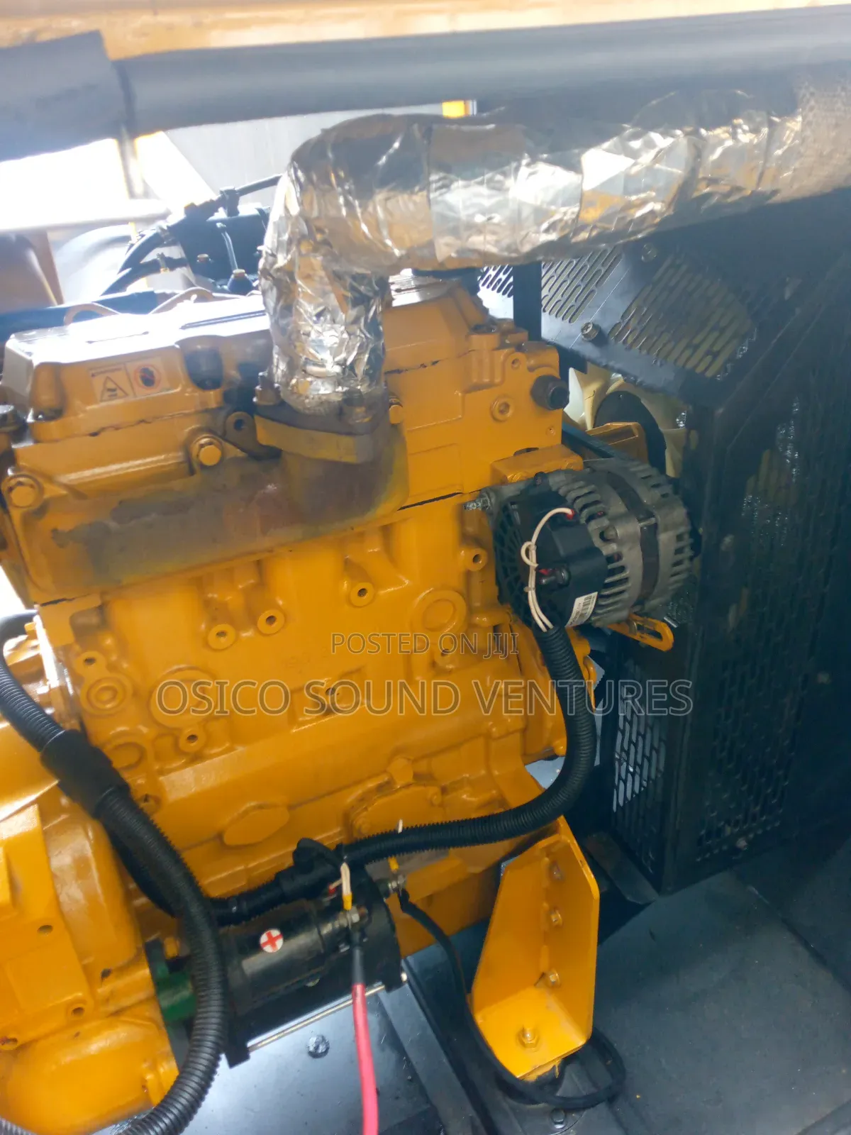 Soundproof 33-3 Kva Generator Mantrac