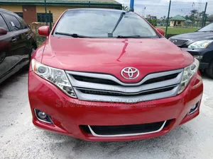 Toyota Venza 2010 Red