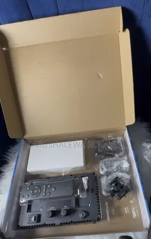 Pro Led 600 With Stand and a Remote Control