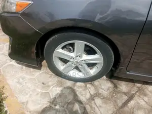 Toyota Camry 2012 Gray