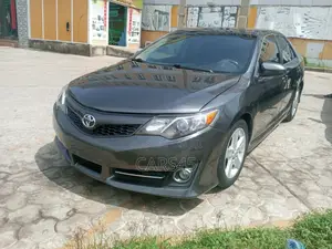 Toyota Camry 2012 Gray