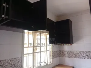 1bdrm Bungalow in Utako for rent