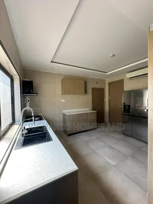 3bdrm Block of Flats in Old Ikoyi for rent