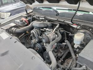 Chevrolet Silverado 2011 Off white