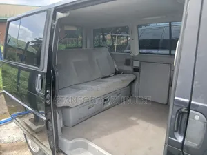 Volkswagen Transporter 2000 Black