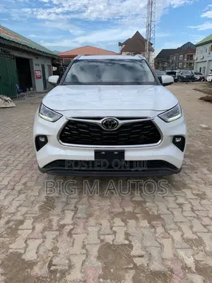 Toyota Highlander Platinum AWD 2024 White