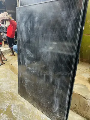 450watts All Black Longi Solar Panels