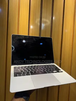Laptop Apple MacBook Air 2020 8GB Intel Core i3 SSD 512GB