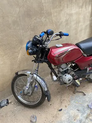 Bajaj Boxer 2020 Red