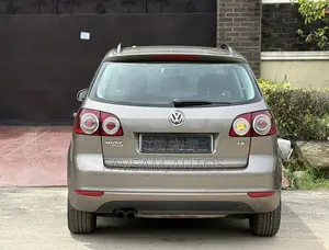 Volkswagen Golf 2010 Gray
