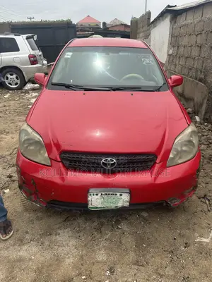 Toyota Matrix XR Hatchback FWD (1.8L 4cyl 4A) 2007 Red