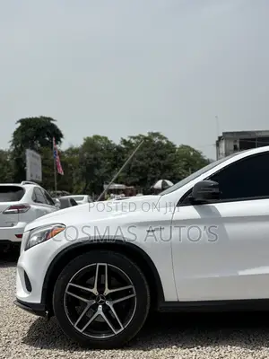 Mercedes-Benz GLE-Class 2017 White