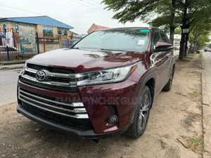 Toyota Highlander XLE V6 4x2 (3.5L 6cyl 6A) 2016 Brown