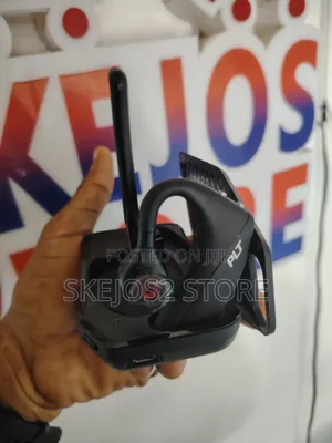 Plantronics Poly Voyager 5200 Wireless Headset