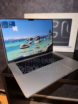 Laptop Apple MacBook Pro 2023 M3 18GB Apple M3 Pro SSD 512GB
