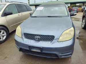 Toyota Matrix XR Hatchback FWD (1.8L 4cyl 4A) 2003 Blue