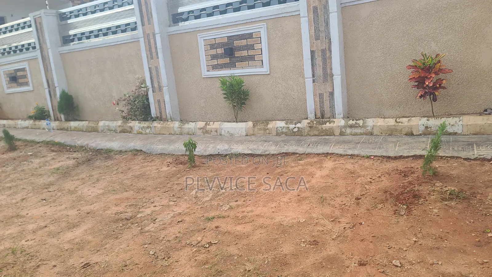 Stainless Gate Will Sliver Pipe Design