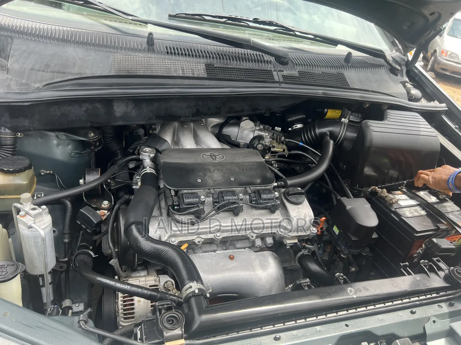 Toyota Sienna 2000 Gray