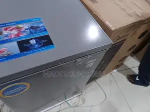 Midea Frozen Fresh Premium Deep Chest Freezer for Long Term Storage