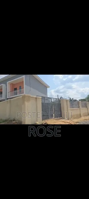 5bdrm Bungalow in Shelter Afrique, Uyo for sale