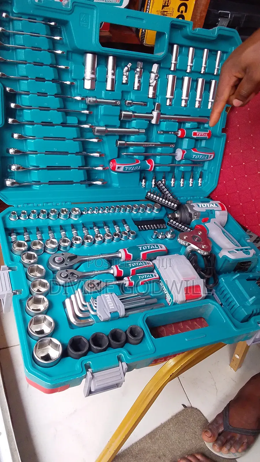 Bot and Nut Impact Wrench