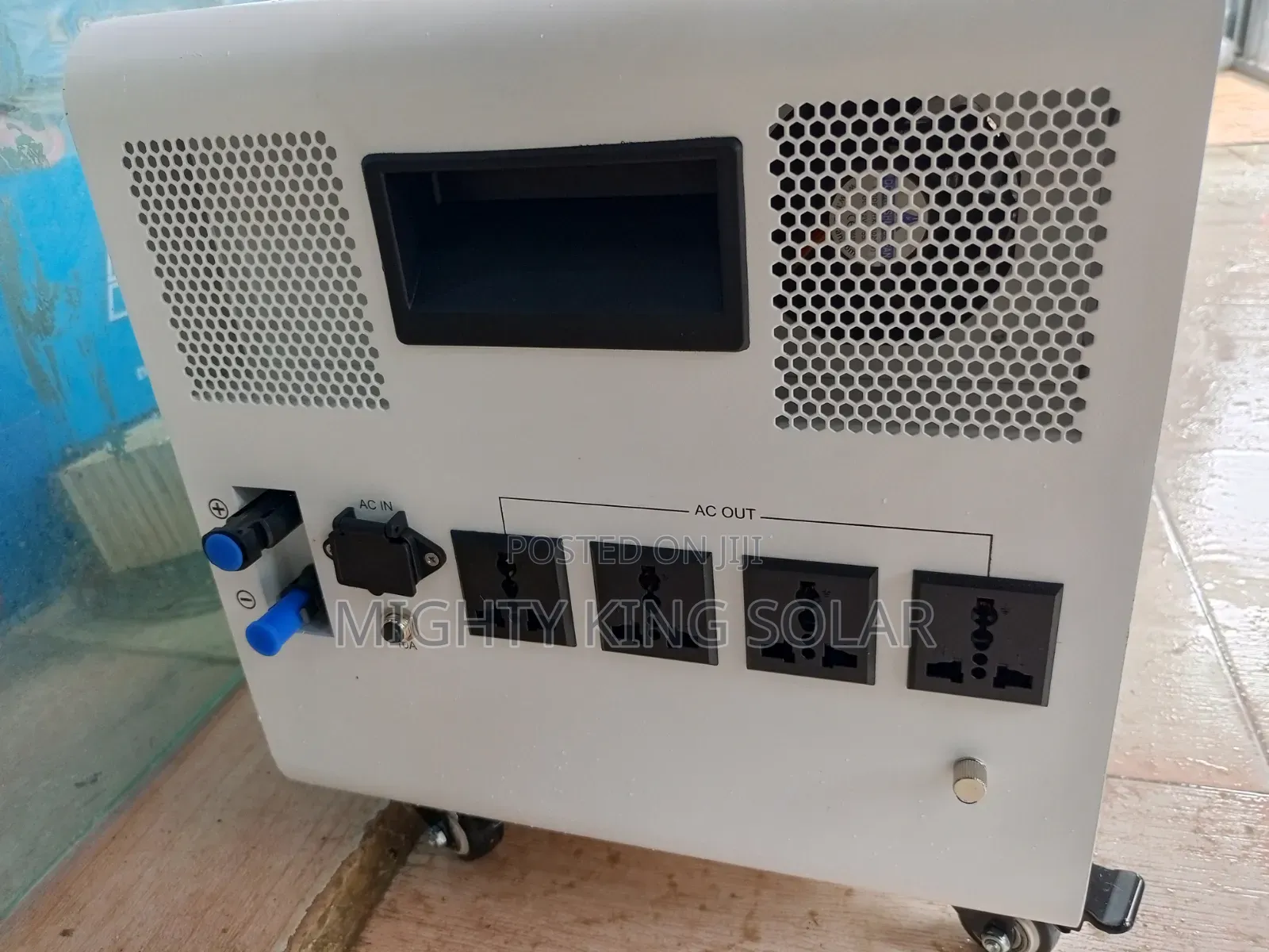3000w Output Plus 3046kwh Lutian Solar Generator