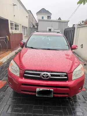 Toyota RAV4 V6 2007 Red