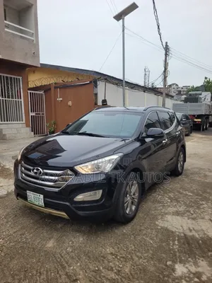Hyundai Santa Fe 2015 Black